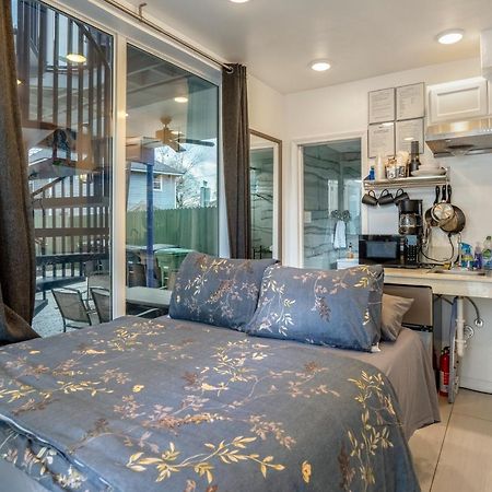 East Downtown Mico-Luxe Container Living Pod #8 Apartment Houston Exterior foto